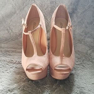 T strap wedge sandles